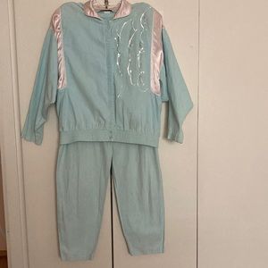 Linda Bresler women’s 3- pieces suit Size L Long Sleeves, Pens, T- Shirt
